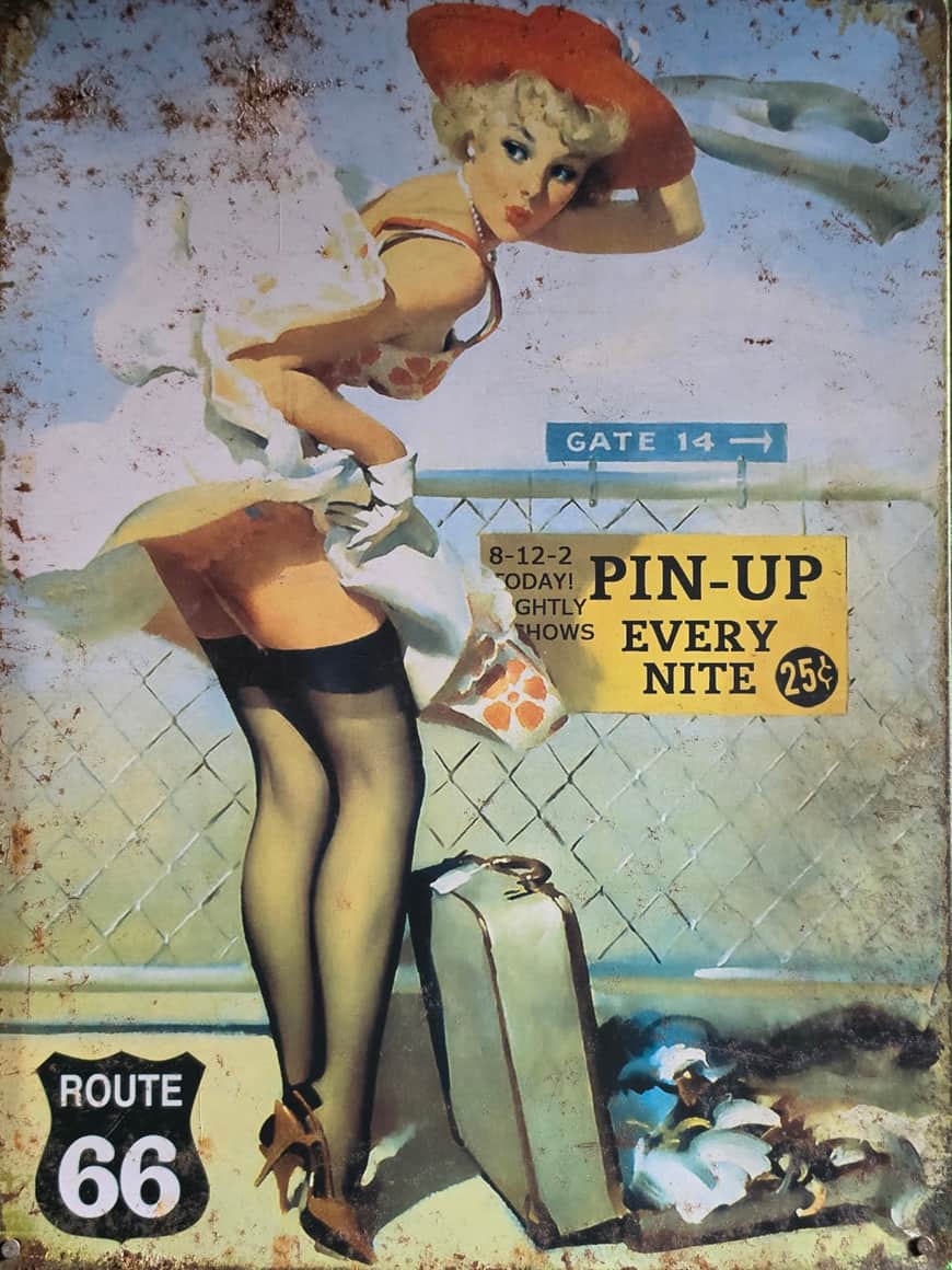Affiche illustrée portant les mentions « PIN-UP EVERY NITE » et « Route 66 ».